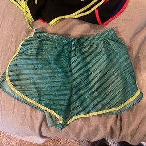 Under Armour Women’s Running Shorts Small